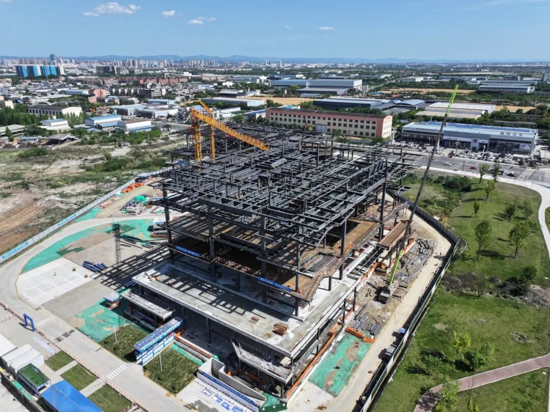 一線傳真│奮斗不止，筑鼎未來——市博物館建設(shè)項目主體結(jié)構(gòu)順利封頂